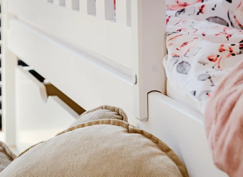 GUCIO 80x160 vit barnsäng Lano Möbler