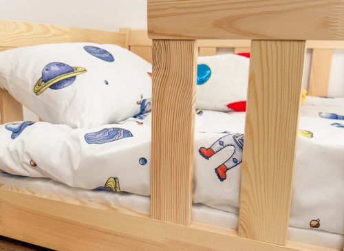 BELLA 90x190 furu enkelsäng för barn Lano Möbler