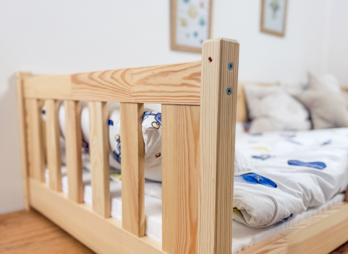BELLA 90x190 furu enkelsäng för barn Lano Möbler
