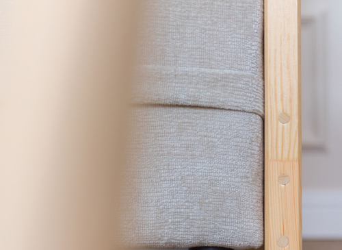 SAVIO 90x200/140x200 blå loftsäng med utdragbar sofa tyg beige perfect harmony 02 Lano Möbler