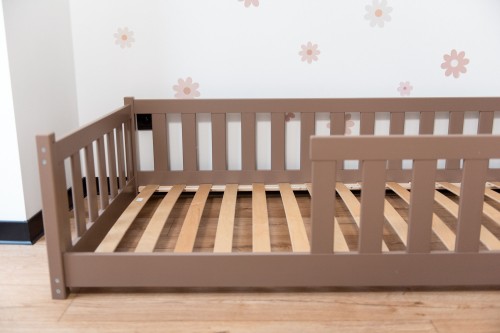 BELLA 80x180 mjölkchoklad enkelsäng för barn Lano Möbler